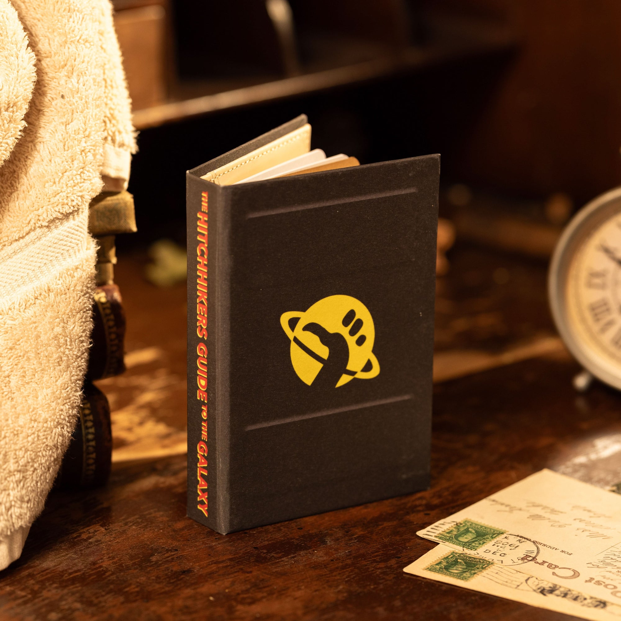 'Hitchhikers Guide to the Galaxy' 2005 Passport/Notebook Wallet - Novelbookstore.co