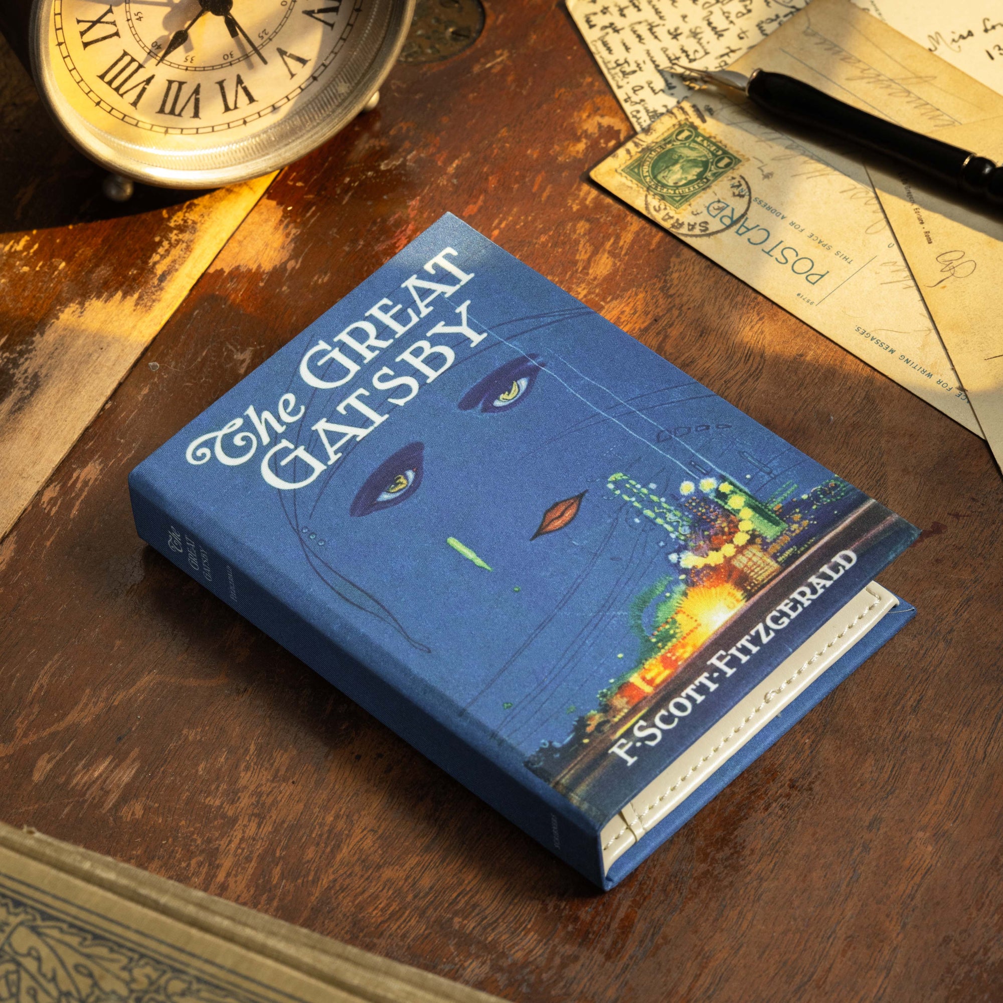 'The Great Gatsby' by F. Scott Fitzgerald 1925 Passport/Notebook Wallet - Novelbookstore.co