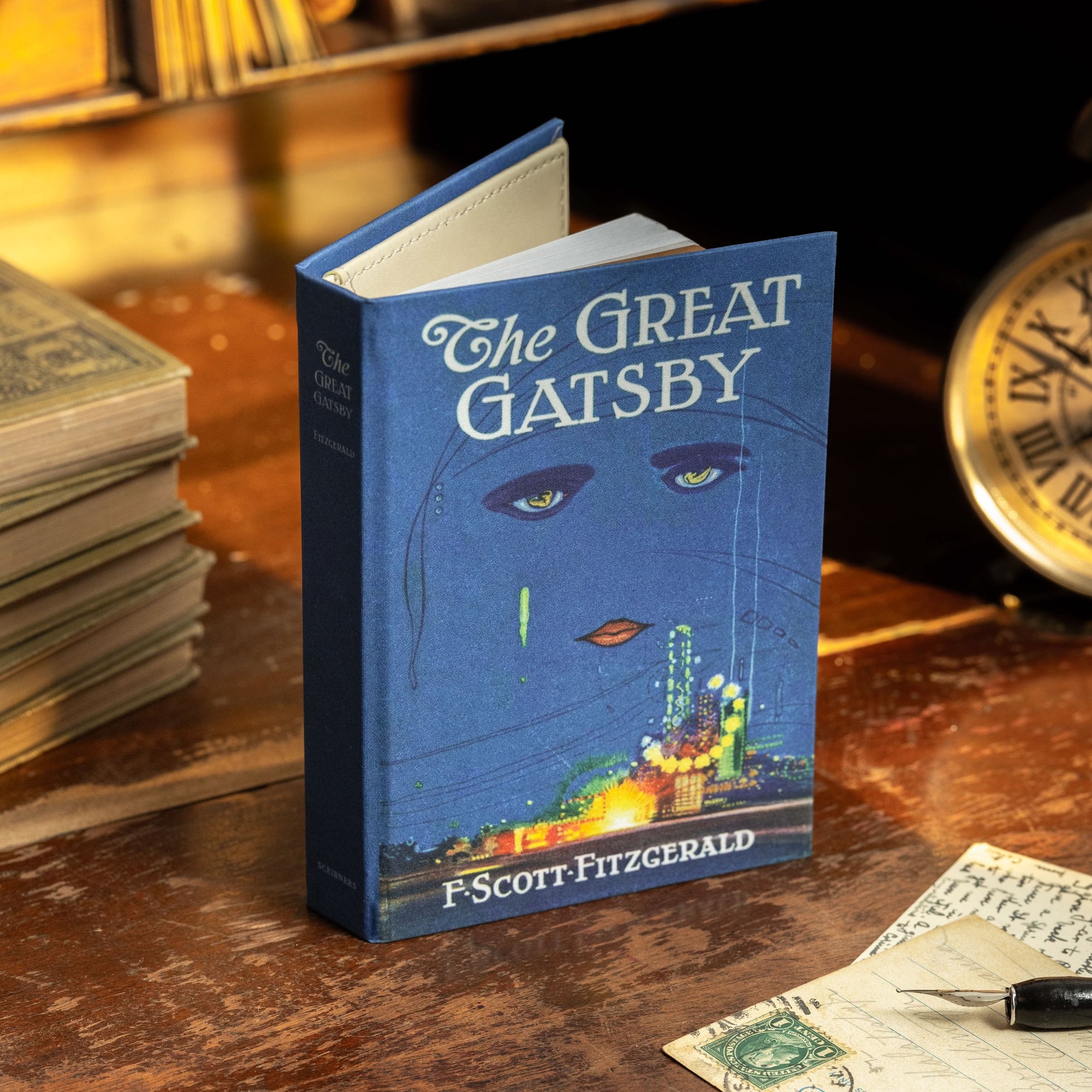'The Great Gatsby' by F. Scott Fitzgerald 1925 Passport/Notebook Wallet - Novelbookstore.co