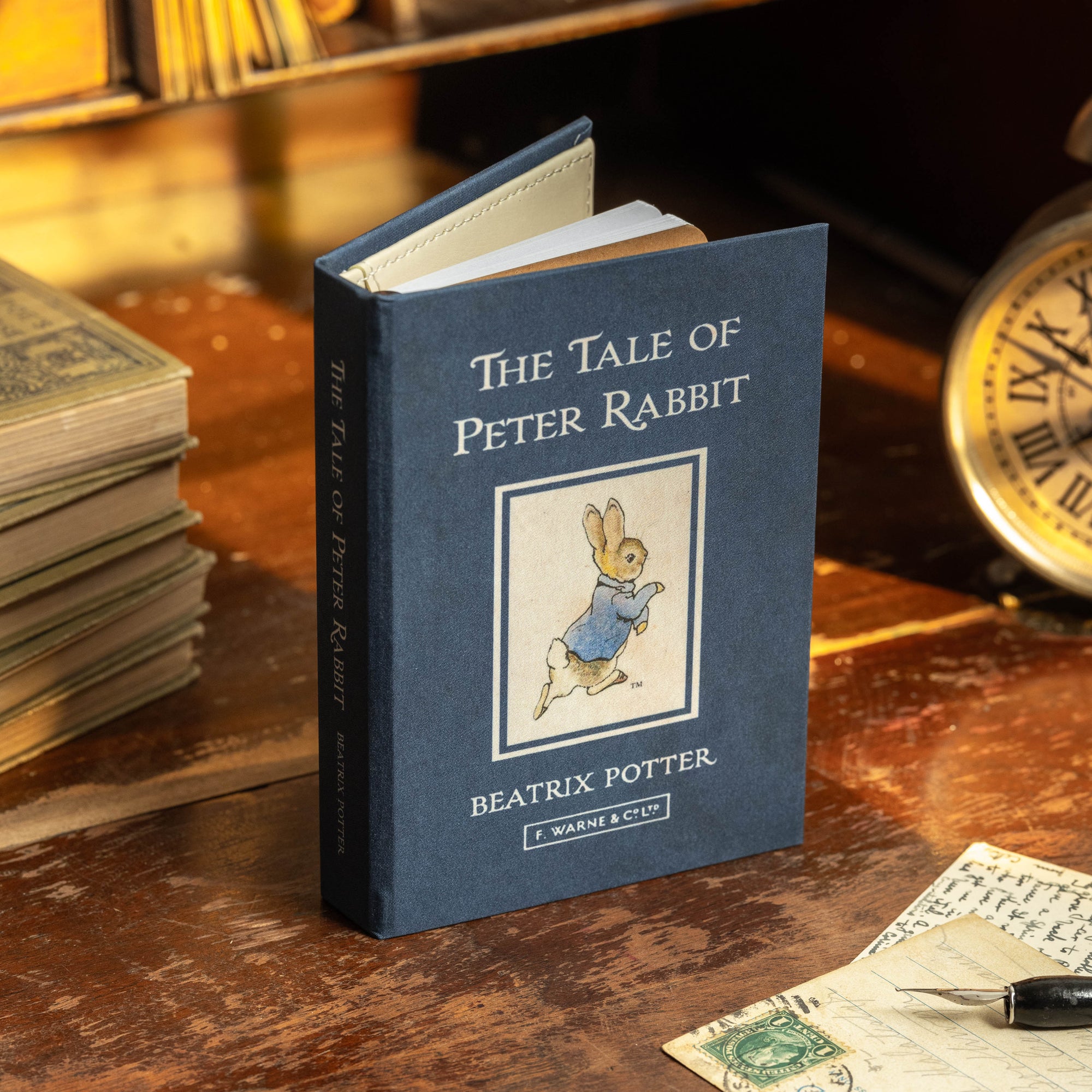 &#39;The Tale of Peter Rabbit&#39; by Beatrix Potter 1902 Passport/Notebook Wallet