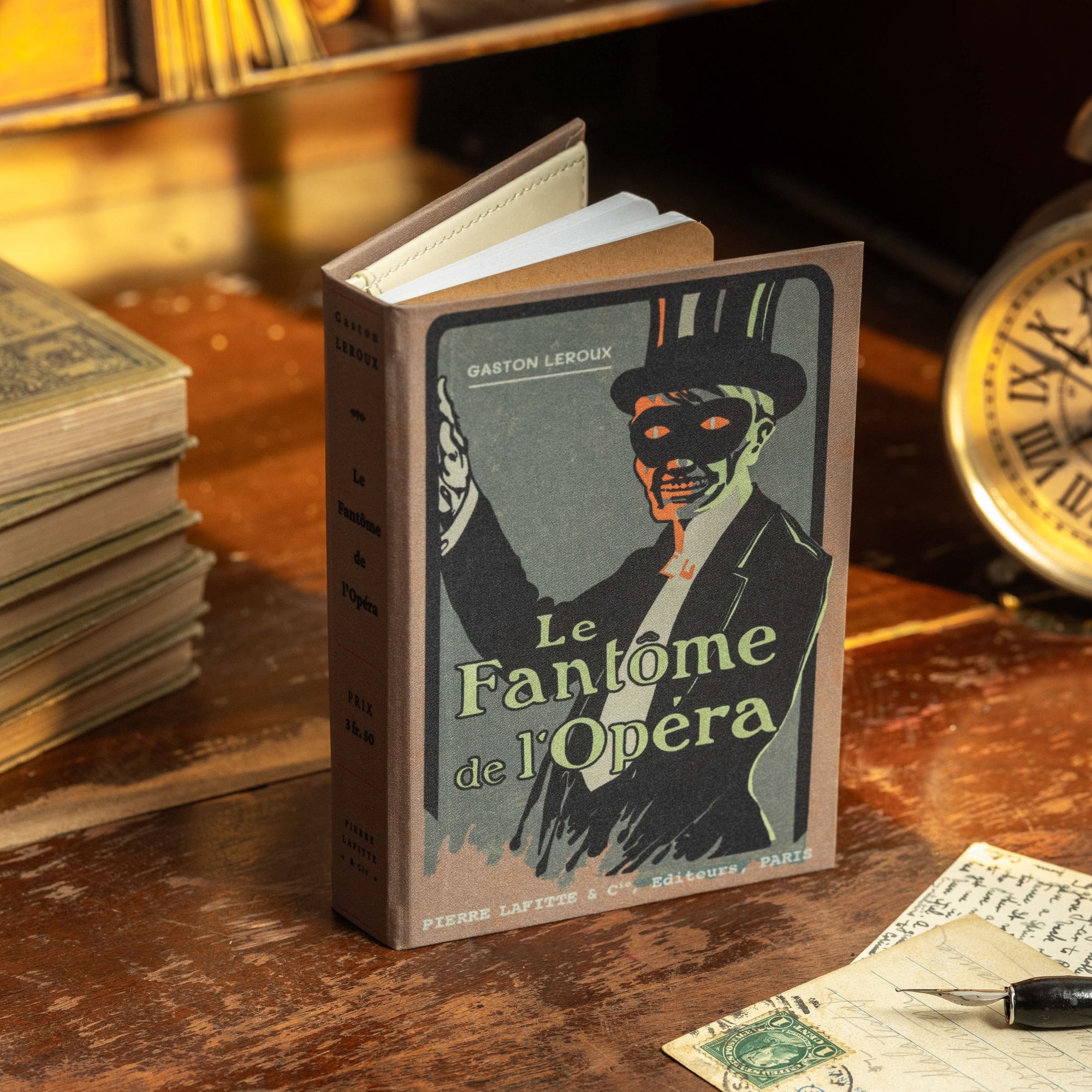 'Le Fantôme de l'Opéra' by Gaston Leroux 1910 (Phantom) Passport/Notebook Wallet - Novelbookstore.co