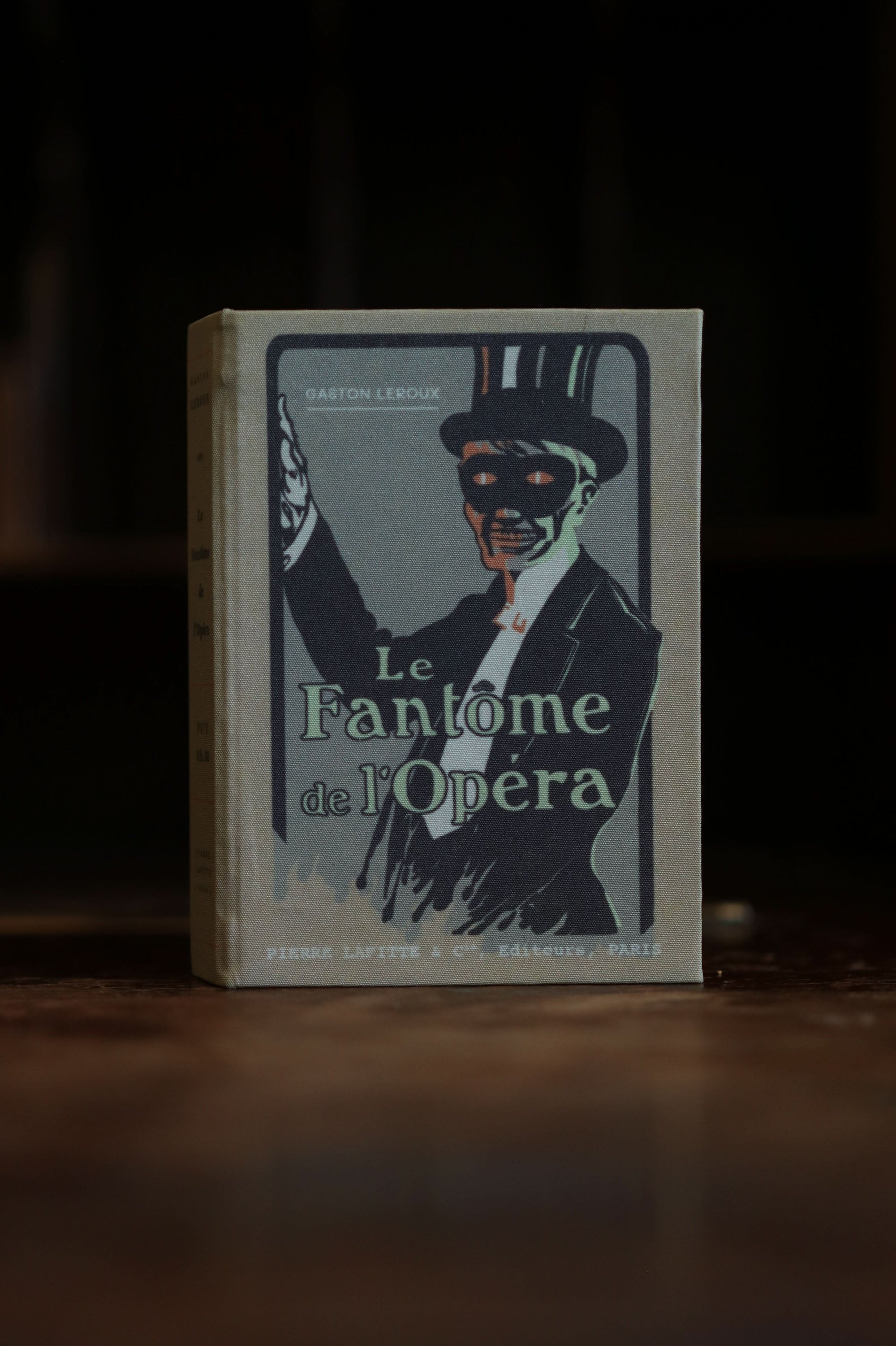 Le Fantôme de l'Opéra by Gaston Leroux 1910 (Phantom of the Opera) Book Wallet - Novelbookstore.co