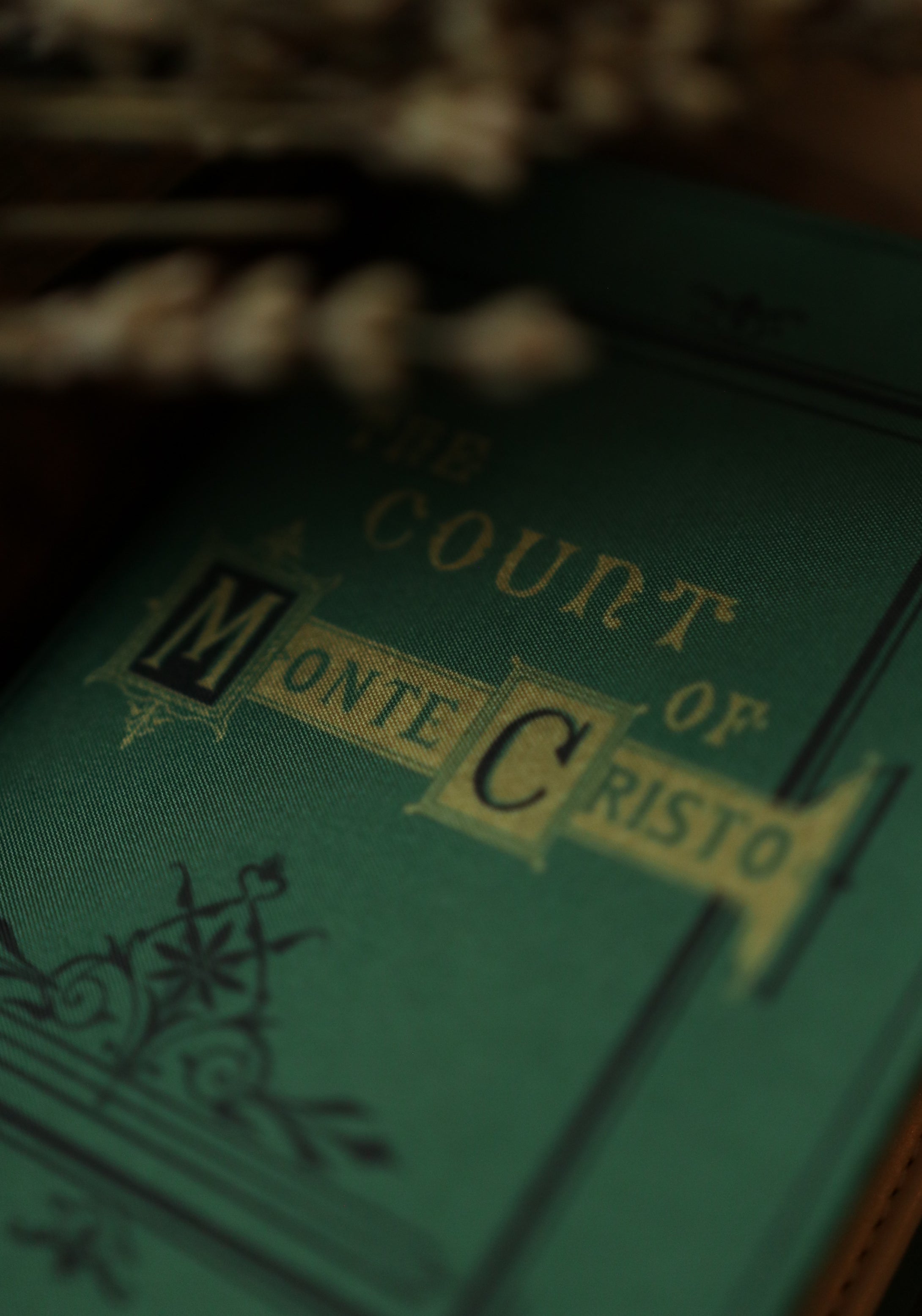 (Emerald) The Count of Monte Cristo by Alexandre Dumas 1844 Book Wallet